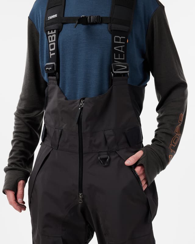 42_ced4588eee-100122-001-vivid-bib-jet-black-033-full