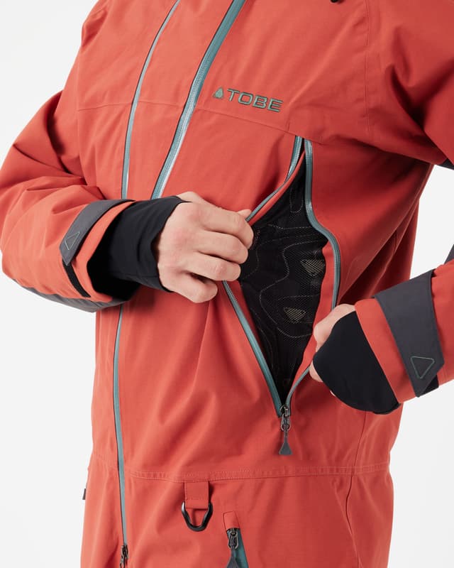 431_d10aadd23e-16-900323-023-vivid-v3-monosuit-barn-red-men-39-full