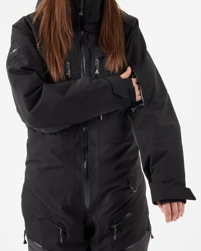 433_45863739ff-10-900624-001-celsus-insulated-monosuit-jet-black-wmn-035-full