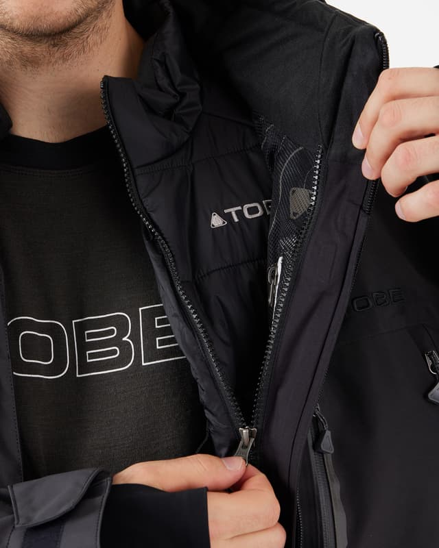 434_72b2520c62-23-500424-001-contego-jacket-jet-black-men-04613955-full