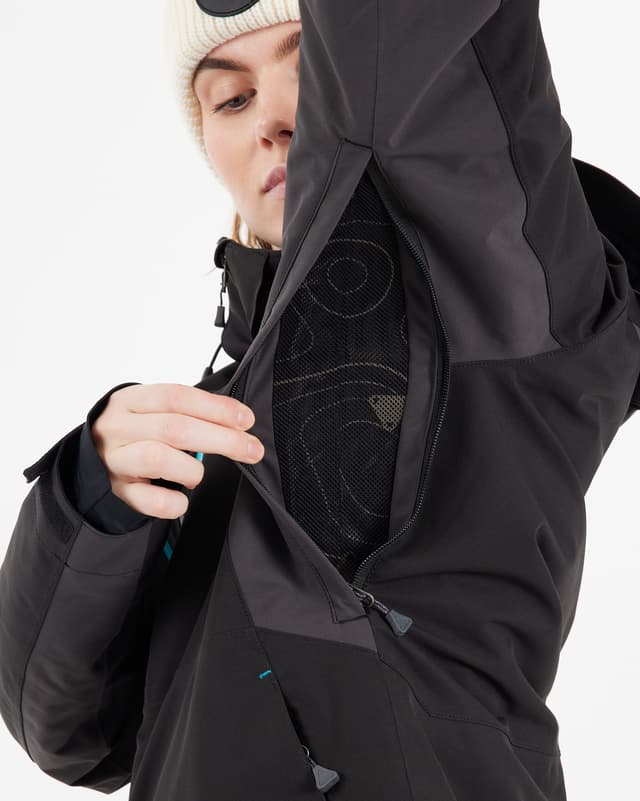 438_1263a9e501-16-501024-001-cappa-insulated-jacket-jet-black-wmn-092-full