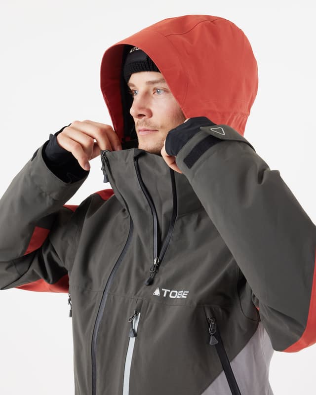 48_ebbecda5db-15-900423-023-novo-v4-monosuit-barn-red-men-083-full