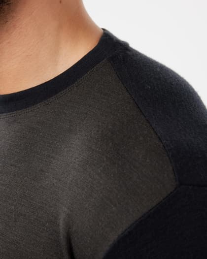 55_8908bf1176-410123-001-ferox-merino-shirt-jet-black-men-18-full