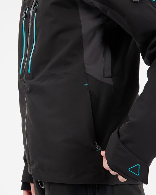 607_4ac177cd44-9-501024-001-cappa-insulated-jacket-jet-black-wmn-037-full